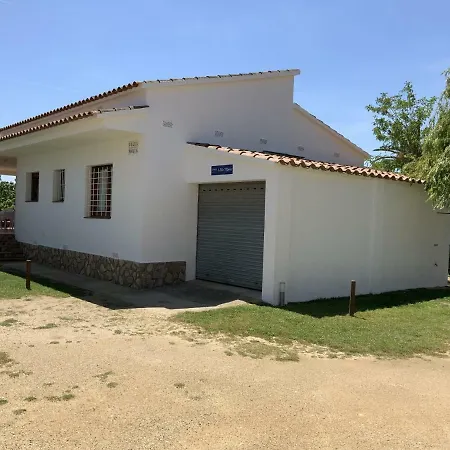 Maria, Terrace & Pool Holiday home