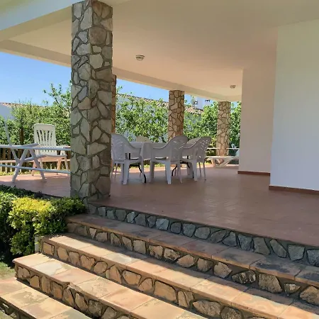 Maria, Terrace & Pool Holiday home *